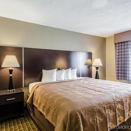 Rodeway Inn بروكتون المظهر الخارجي الصورة