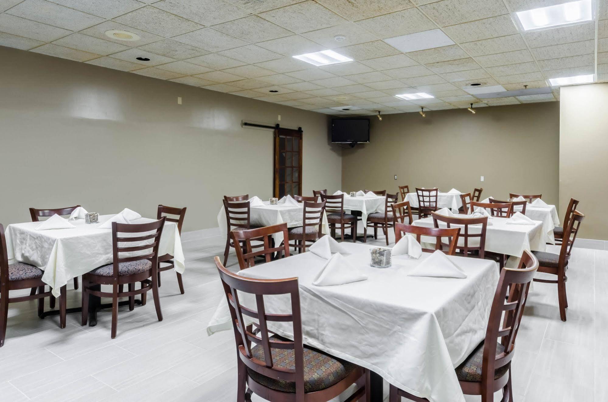 Rodeway Inn بروكتون المظهر الخارجي الصورة